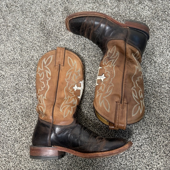 Tony Lama Woman’s Cowboy Boots 6.5B Brown Leather Cross Embroidered Square Toe - Picture 5 of 10